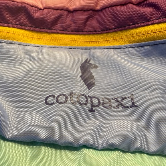 cotopaxi Handbags - Cotopaxi Kapai 1.5L hop bag Fanny belt/pack. Unisex. New without tags.